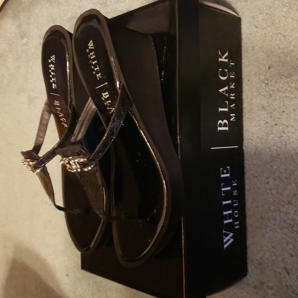 White House Black Market Bobby Wedge Sandals Size 7 NIB - Picture 3 of 7